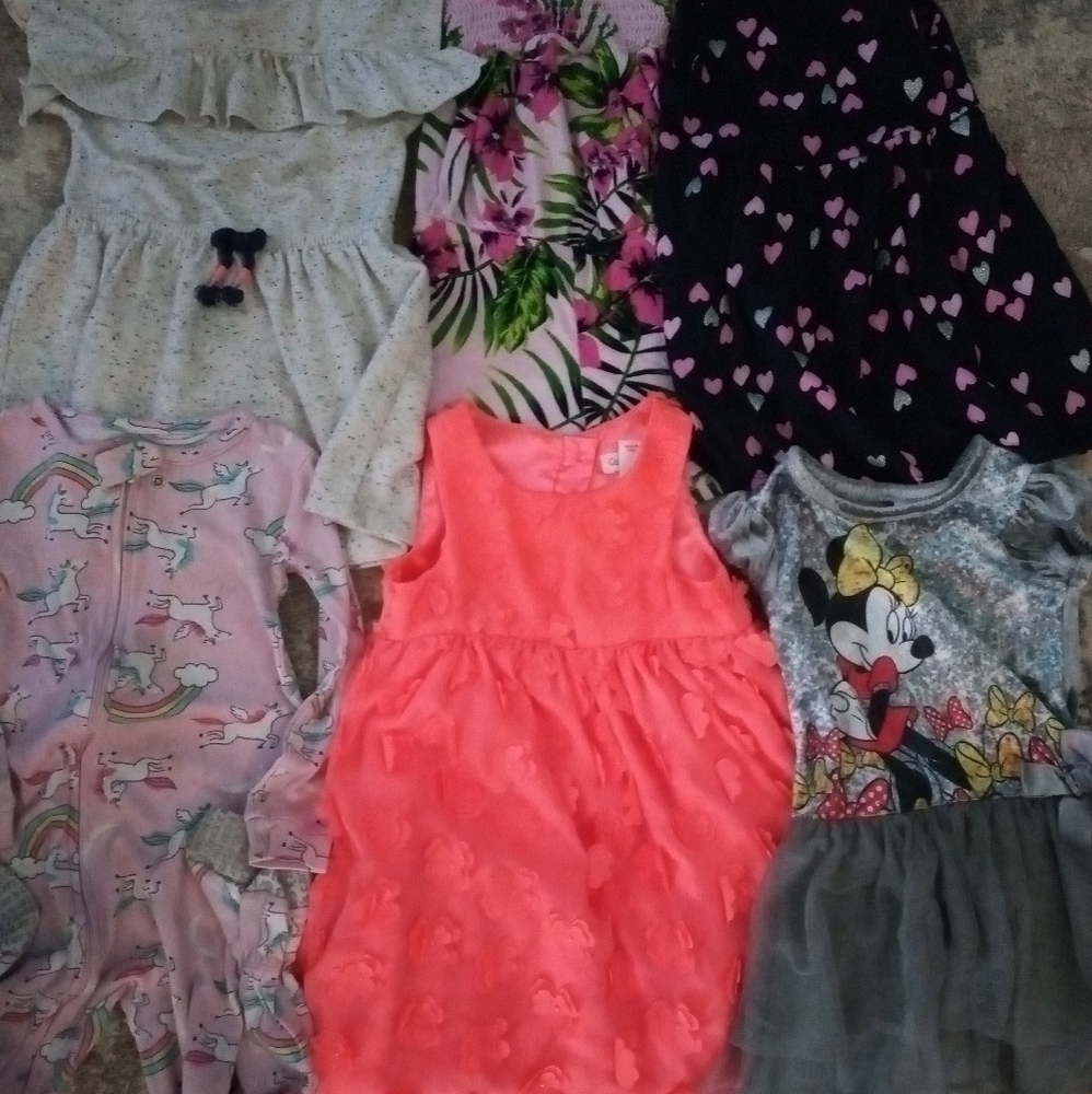 Bundle of girls dresses clothes size 2T